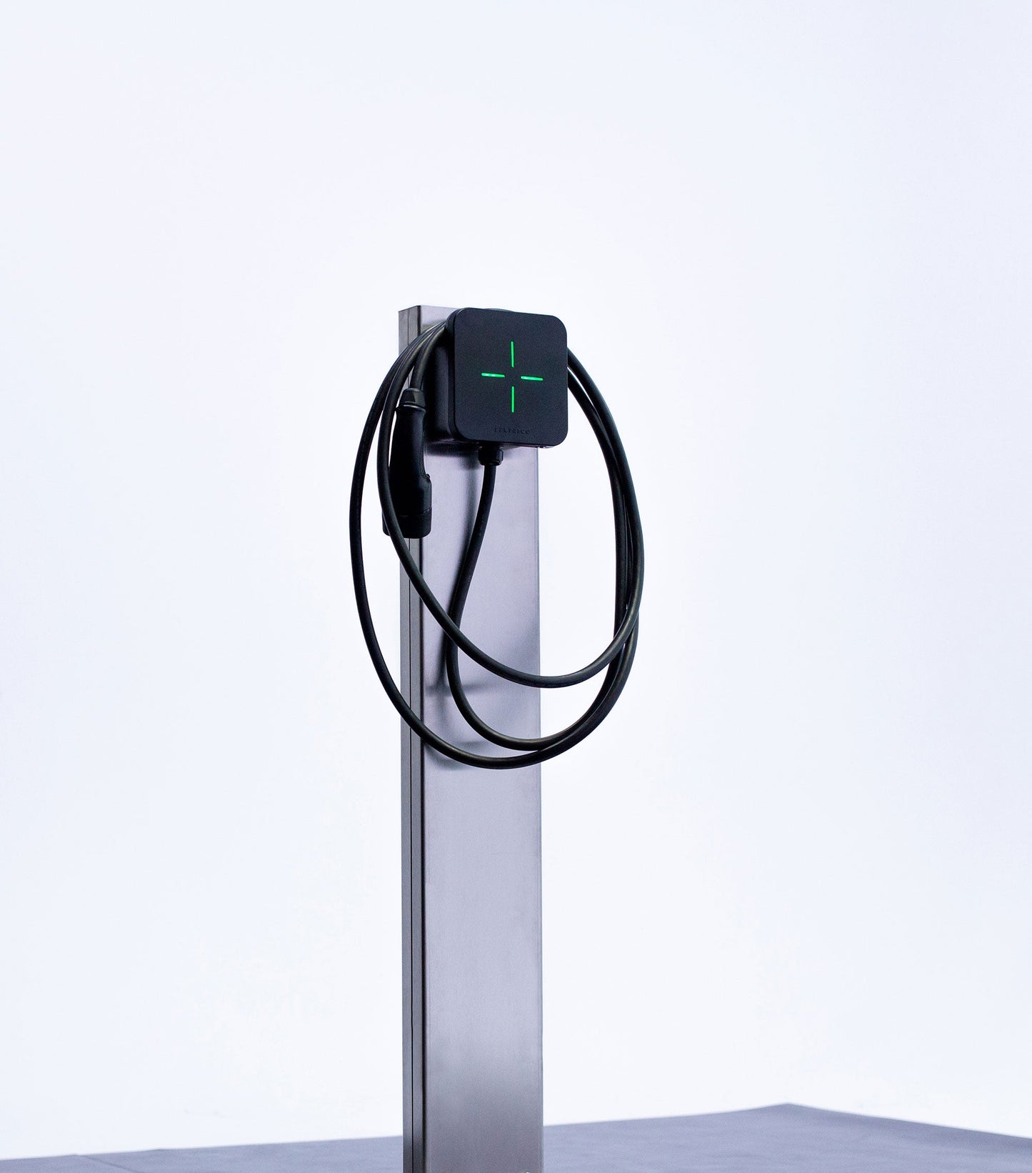 Statie de incarcare autovehicul electric, LEKTRI.CO 1P7KEM, 7 kW, monofazata cu modul de gestiune a energiei